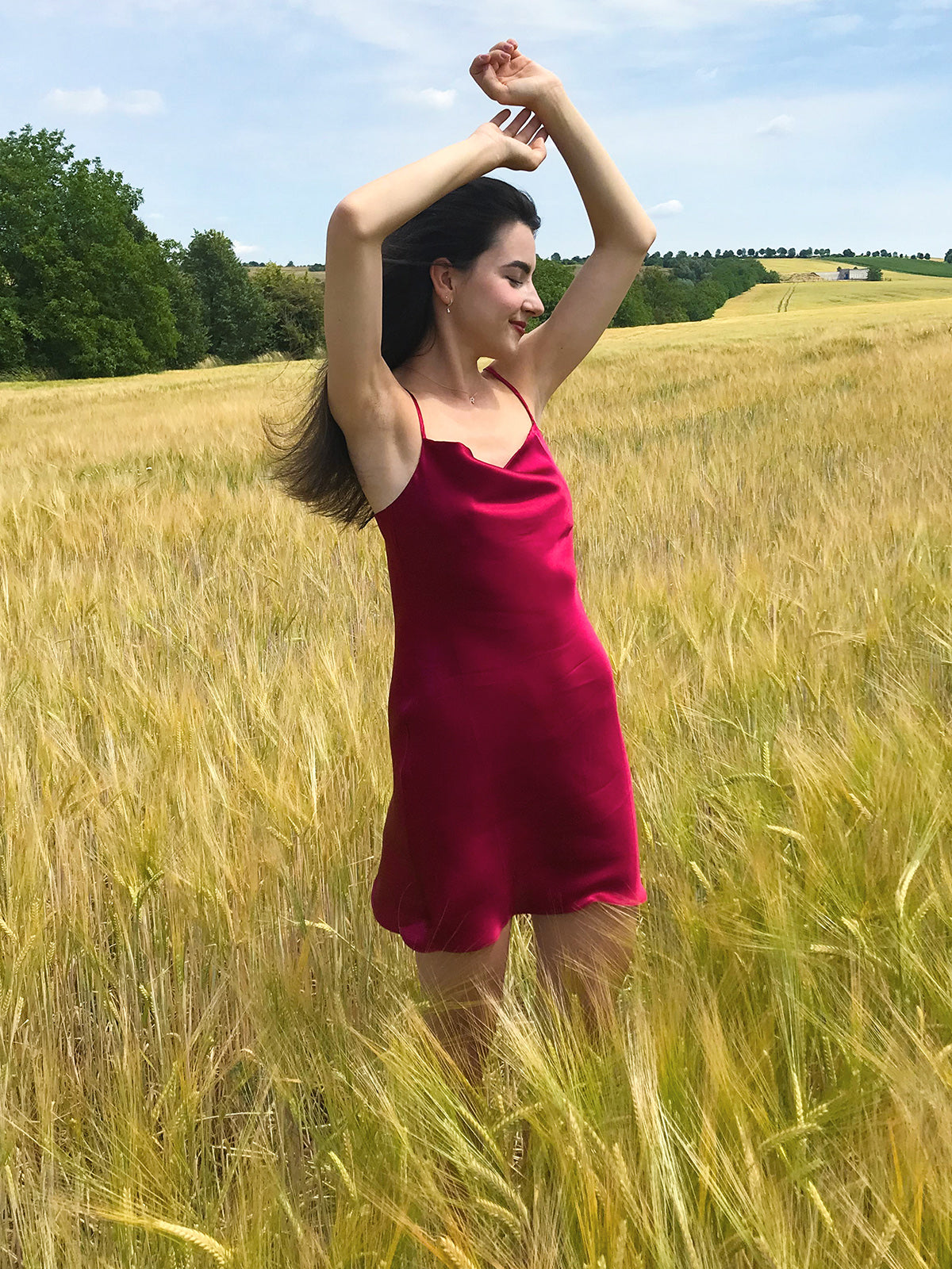 Dymphna | Luxe Korte Zijde Slipjurk met Overslag