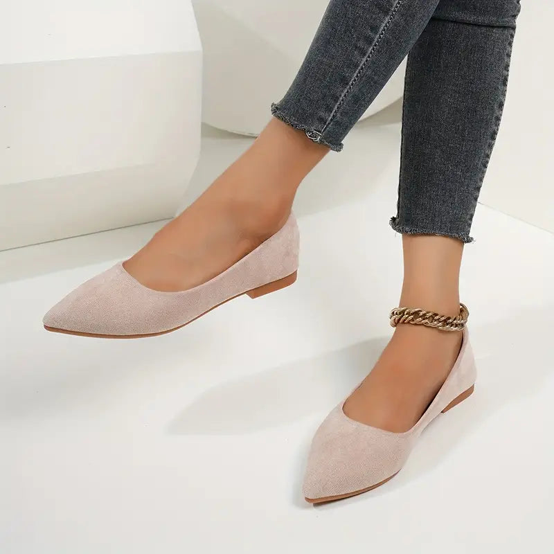 Gestroomlijnde ballerina's met spitse neus