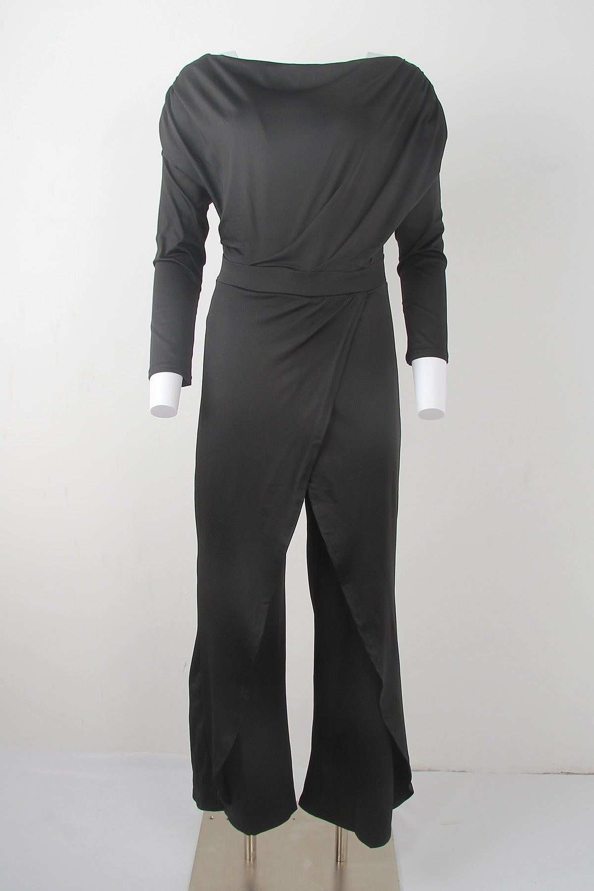 Alara | Elegante, schuine jumpsuit met één schouder