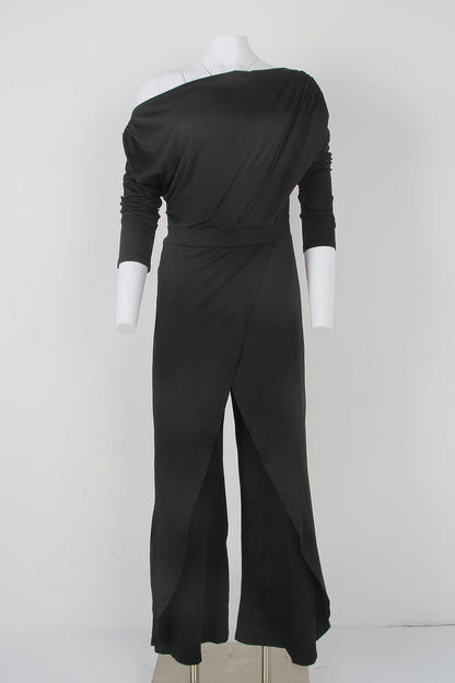 Alara | Elegante, schuine jumpsuit met één schouder