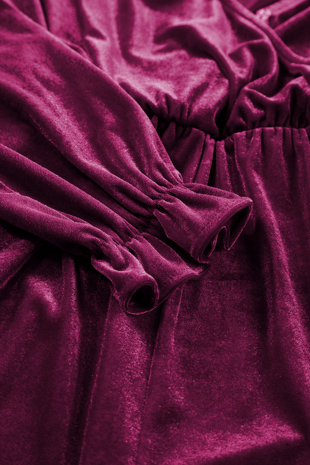 Cosima | Rode Dahlia Fluwelen Romper met Ruches Mouwen