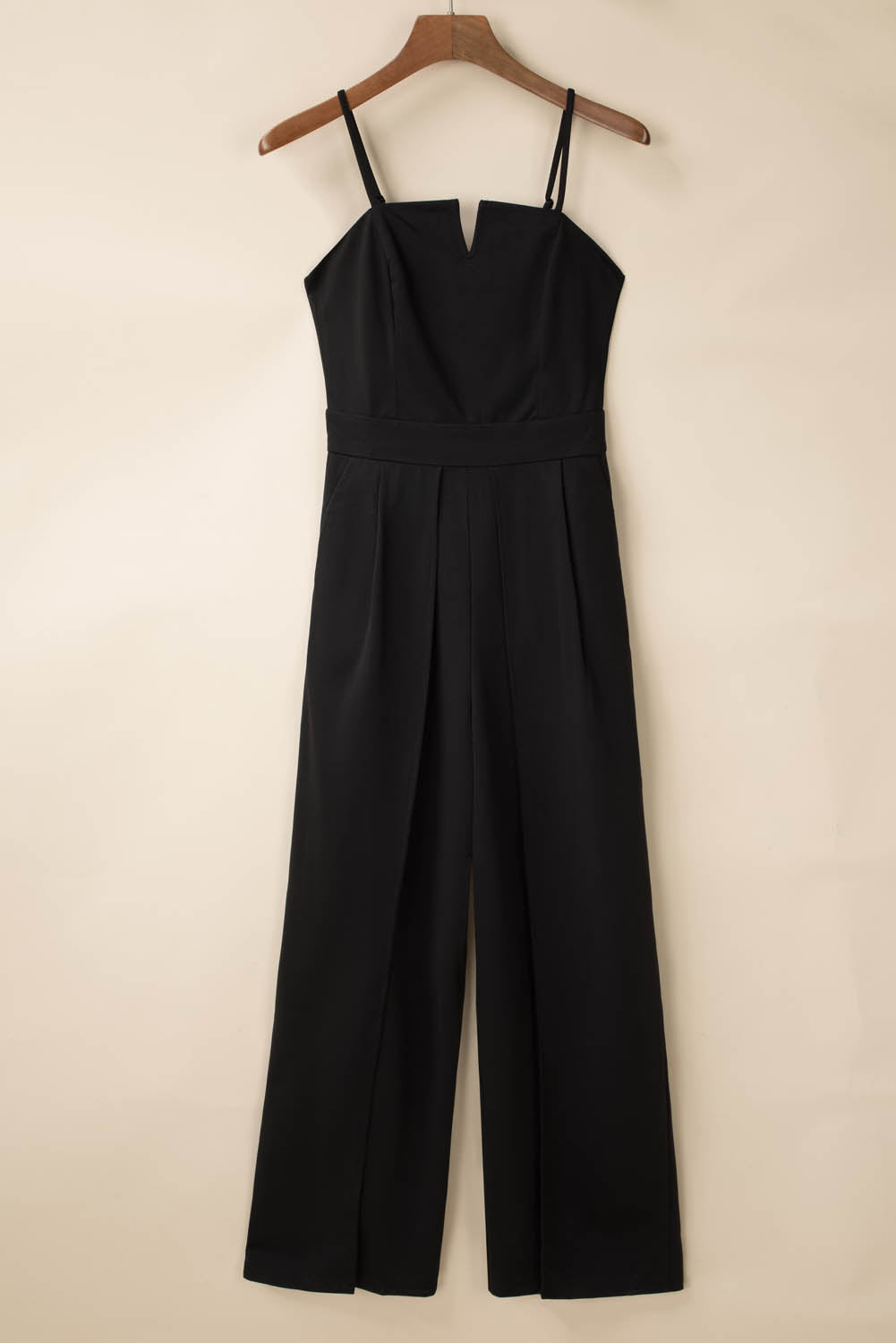 Shane | Jumpsuit met spaghettibandjes en split - Modern en trendy