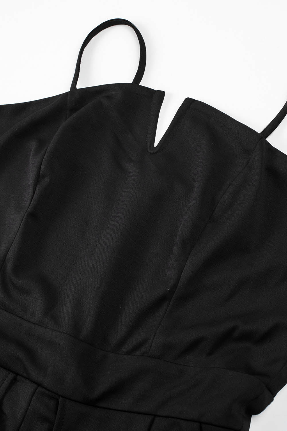 Shane | Jumpsuit met spaghettibandjes en split - Modern en trendy