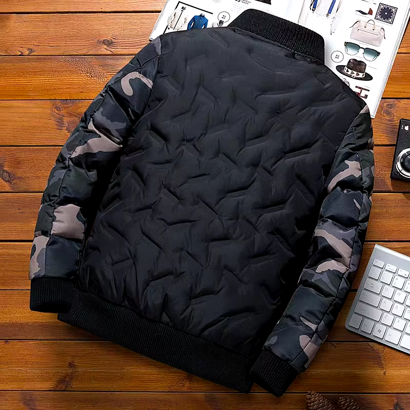 Norbert | Stijlvolle pufferjack met camouflagemouwen