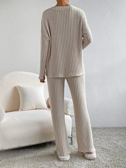 Marita | Knitted trousers and pants for women