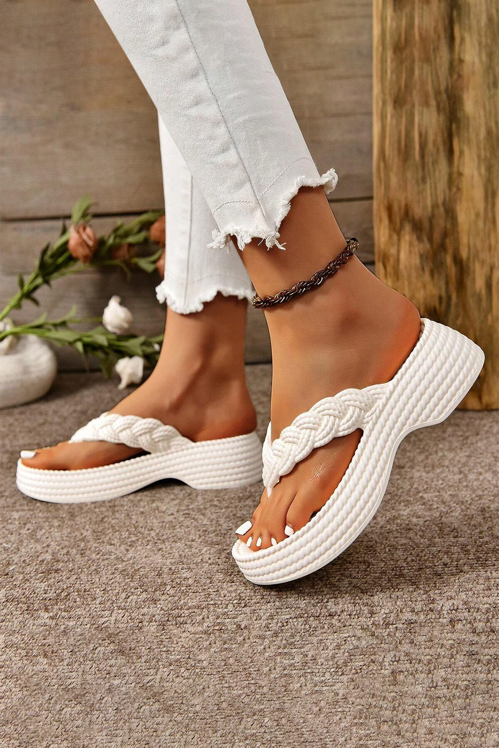 Fianna | White Braided Pattern Thick Sole Flip Flop