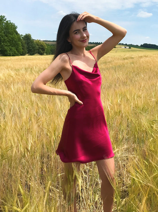 Dymphna | Luxe Korte Zijde Slipjurk met Overslag