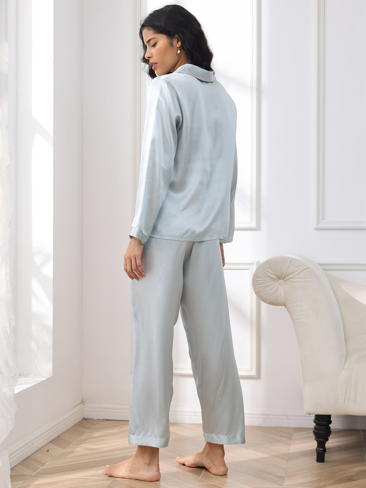 Gemina | Elegante pyjamaset met knopen in pure zijde