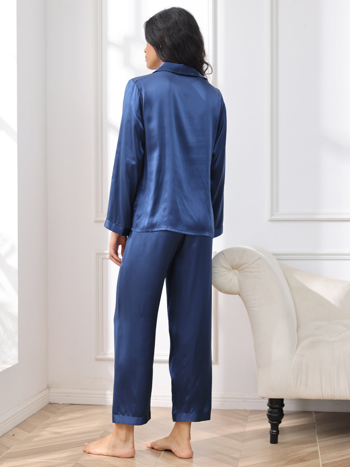 Gemina | Elegante pyjamaset met knopen in pure zijde